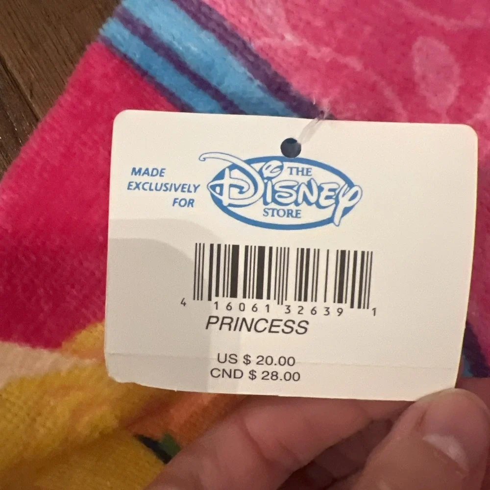 Disney Store Princess Sleeping Beauty Aurora Belle Cinderella Beach Pool‎ Towel